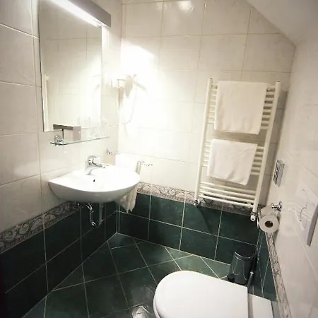 Pri Vodniku 3* Любляна